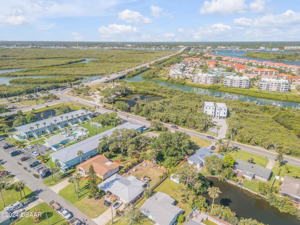 535 S Peninsula Avenue, New Smyrna Beach, FL 32169 Photo