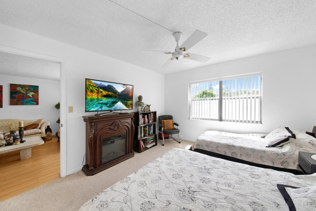 9281 Sunrise Lakes Boulevard, Unit 210, Sunrise, FL 33322 Photo