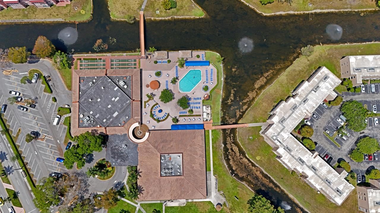 9281 Sunrise Lakes Boulevard, Unit 210, Sunrise, FL 33322 Photo