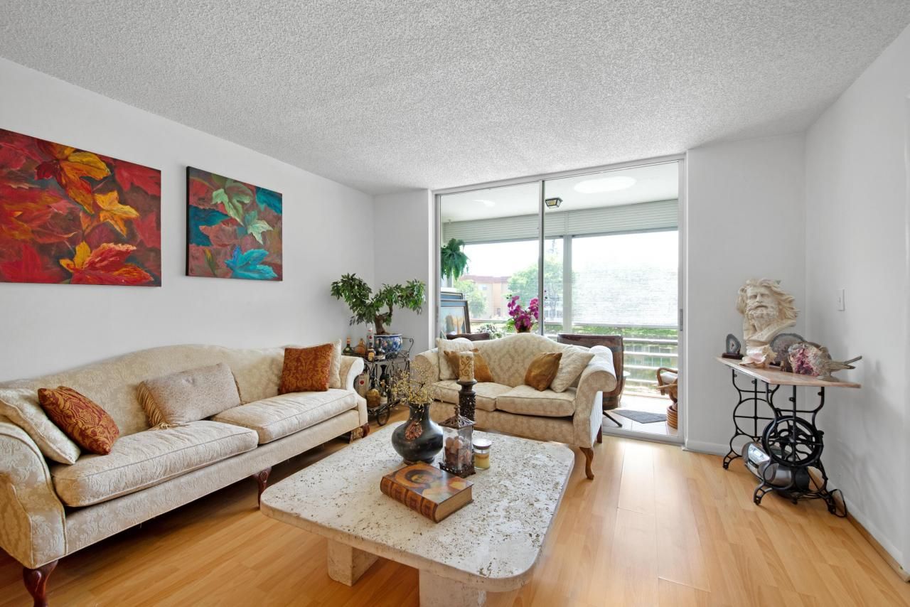 9281 Sunrise Lakes Boulevard, Unit 210, Sunrise, FL 33322 Photo