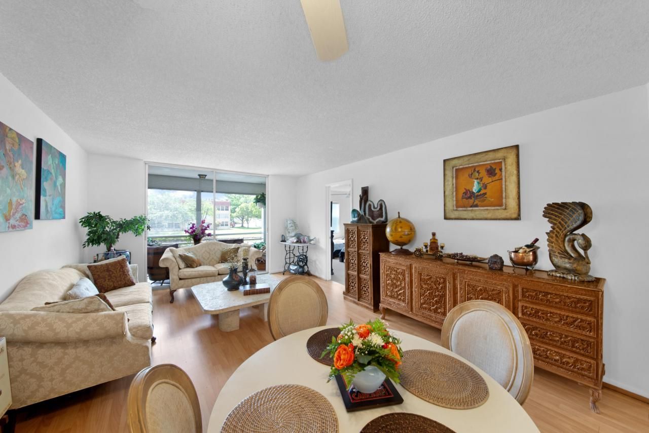 9281 Sunrise Lakes Boulevard, Unit 210, Sunrise, FL 33322 Photo