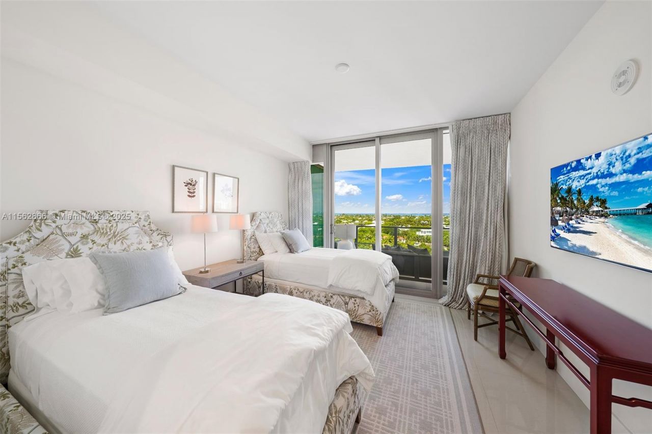 360 Ocean Dr, Unit 905S, Key Biscayne, FL 33149 Photo