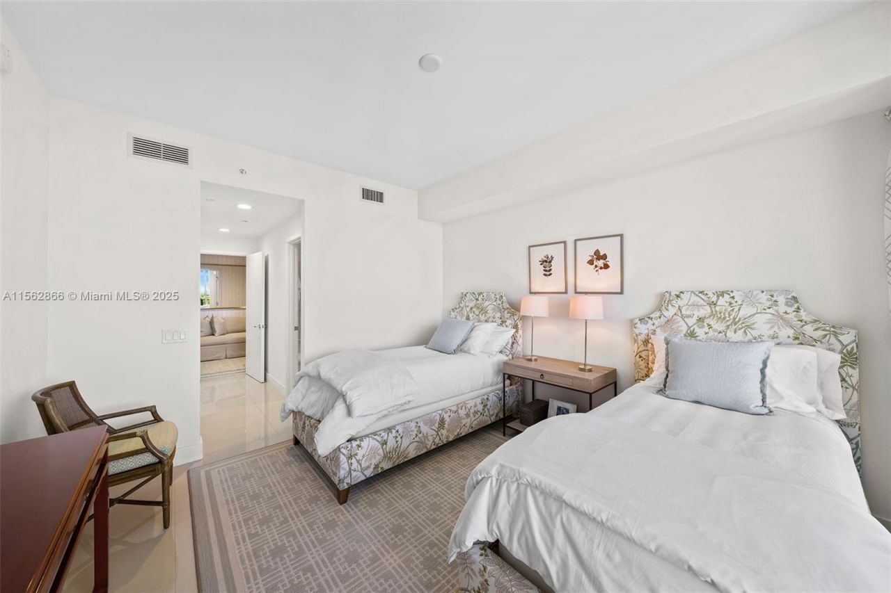 360 Ocean Dr, Unit 905S, Key Biscayne, FL 33149 Photo