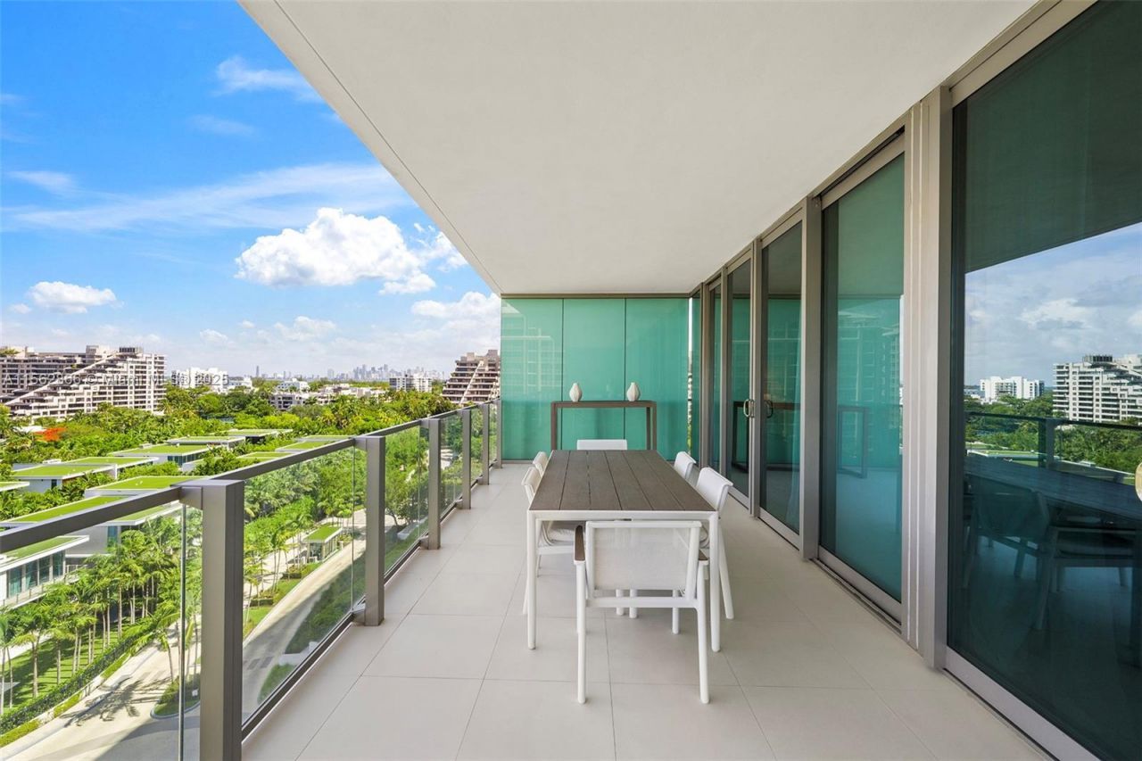 360 Ocean Dr, Unit 905S, Key Biscayne, FL 33149 Photo