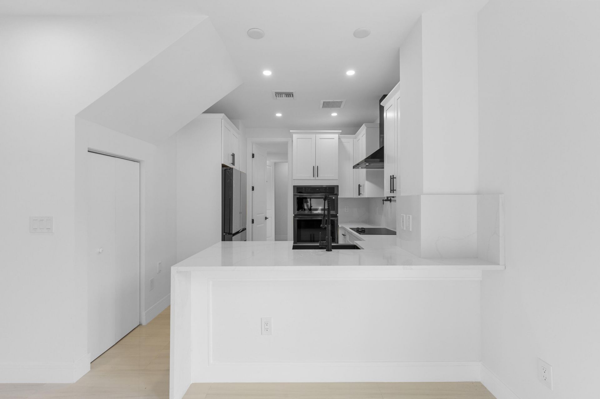 6997 NW 30th Terrace, Unit D, Fort Lauderdale, FL 33309 Photo