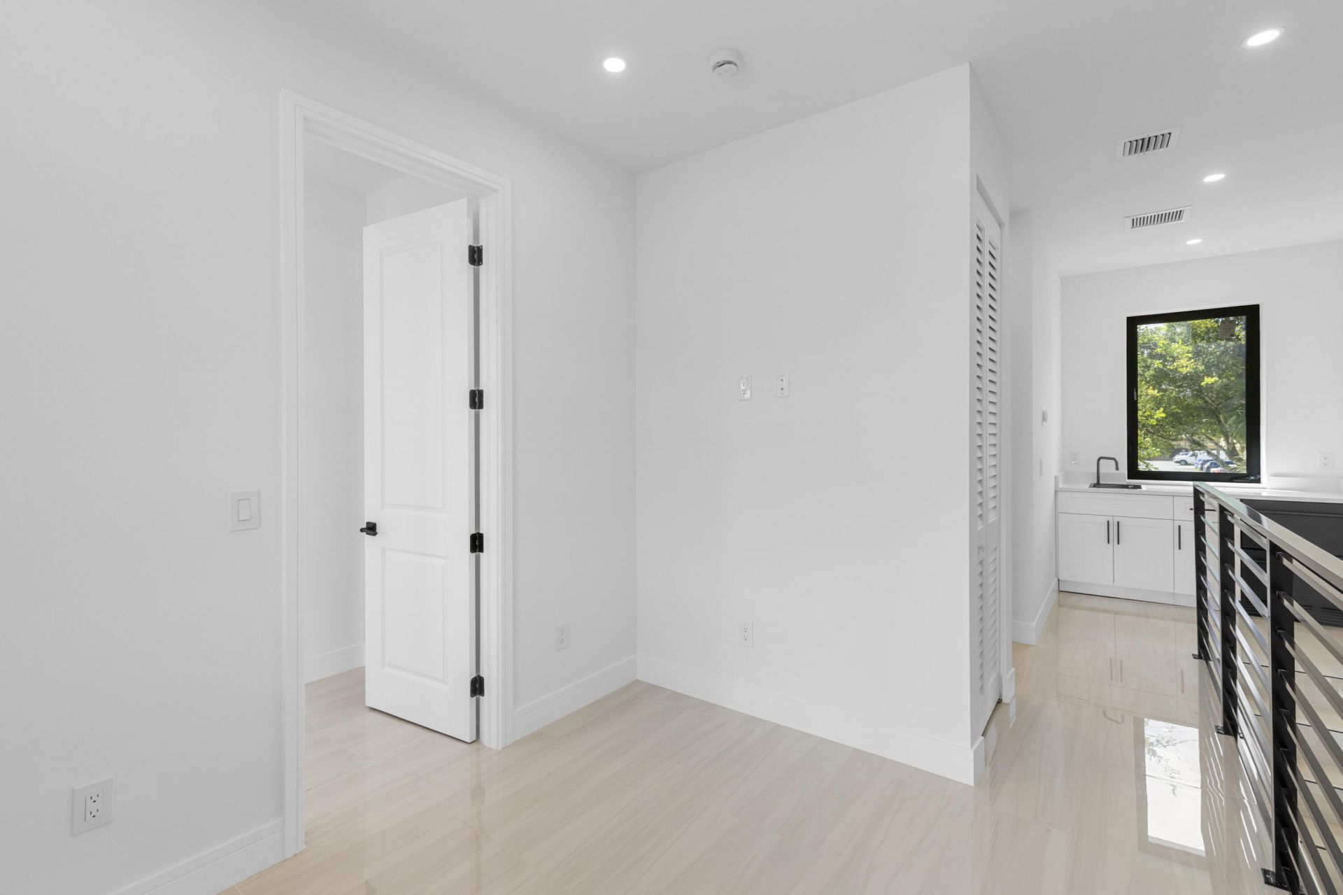 6997 NW 30th Terrace, Unit D, Fort Lauderdale, FL 33309 Photo
