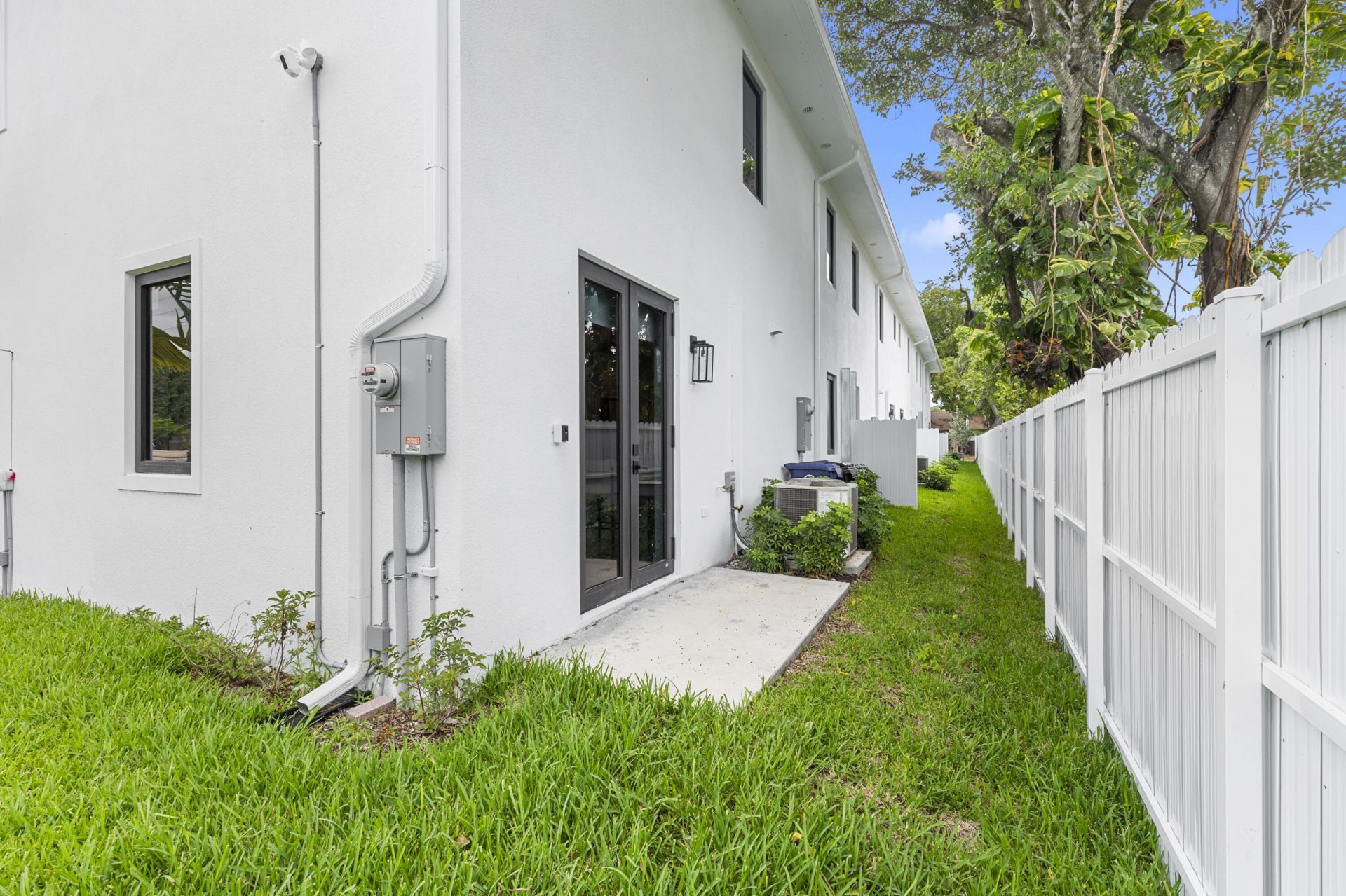 6997 NW 30th Terrace, Unit D, Fort Lauderdale, FL 33309 Photo