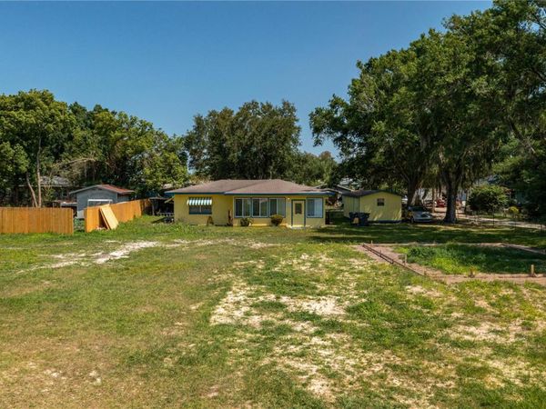 103 EAGLE LAKE LOOP ROAD, WINTER HAVEN, FL 33884