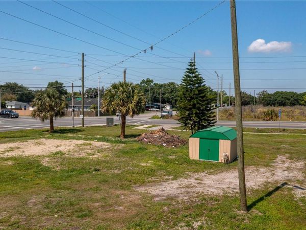 101 EAGLE LAKE LOOP ROAD E, WINTER HAVEN, FL 33880