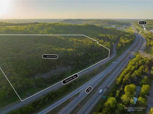 2365 W Keith Place, Fayetteville, AR 72701