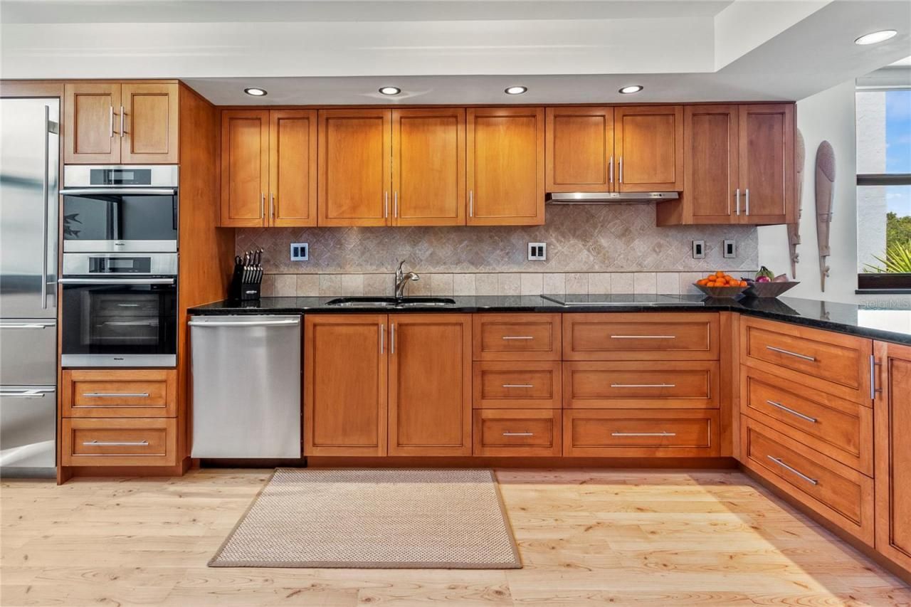 817 Bayport Way, Unit 817, Longboat Key, FL 34228 Photo