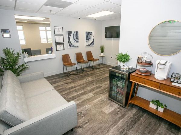 1806 N Flamingo Rd, Unit 440, Pembroke Pines, FL 33028