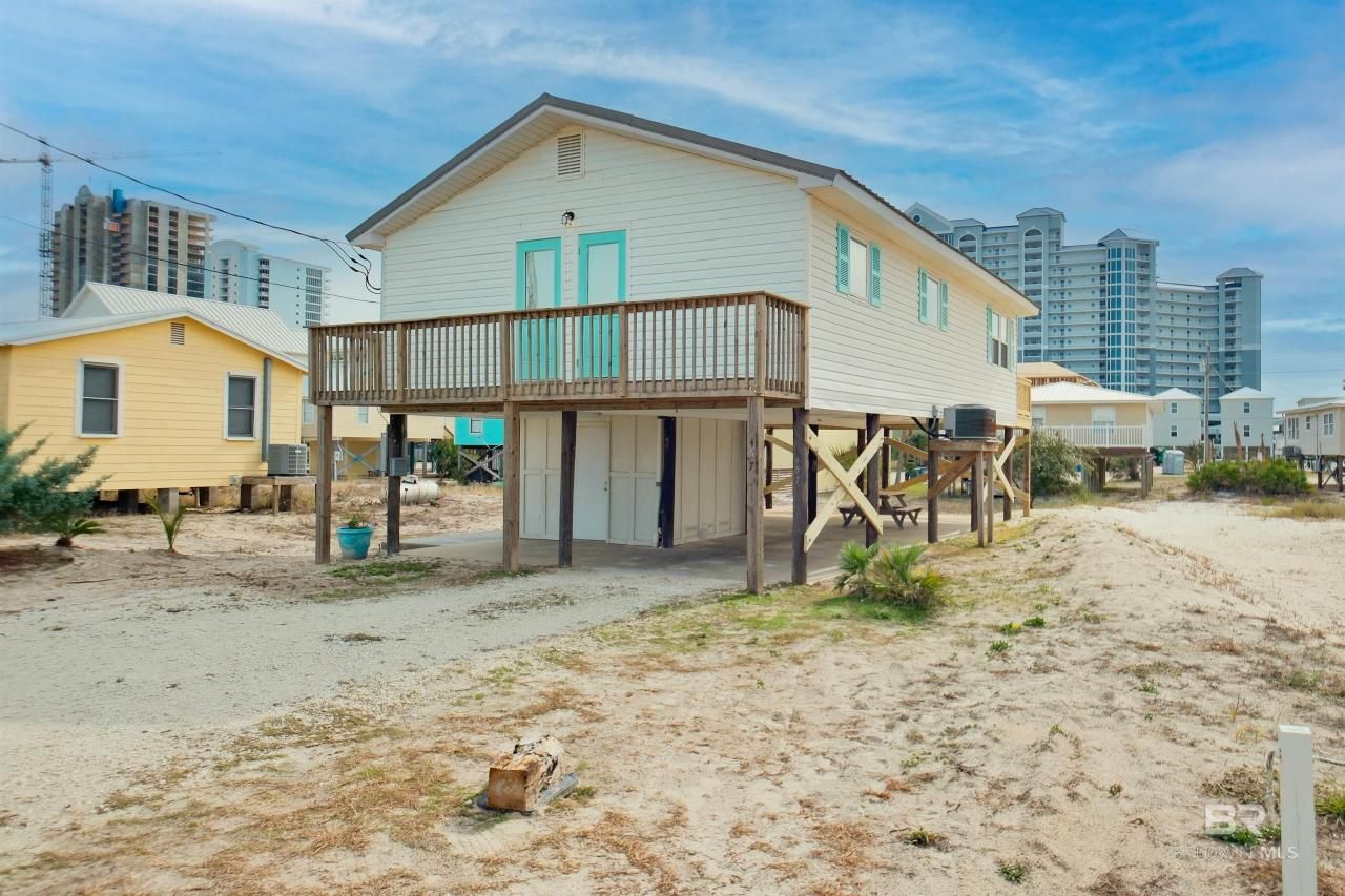 457 E 2nd Avenue, Gulf Shores, AL 36542 Main Photo