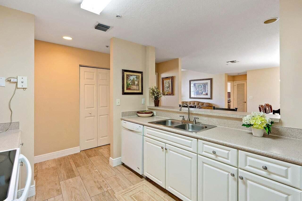 1200 Town Center Drive, Unit 425, Jupiter, FL 33458 Photo