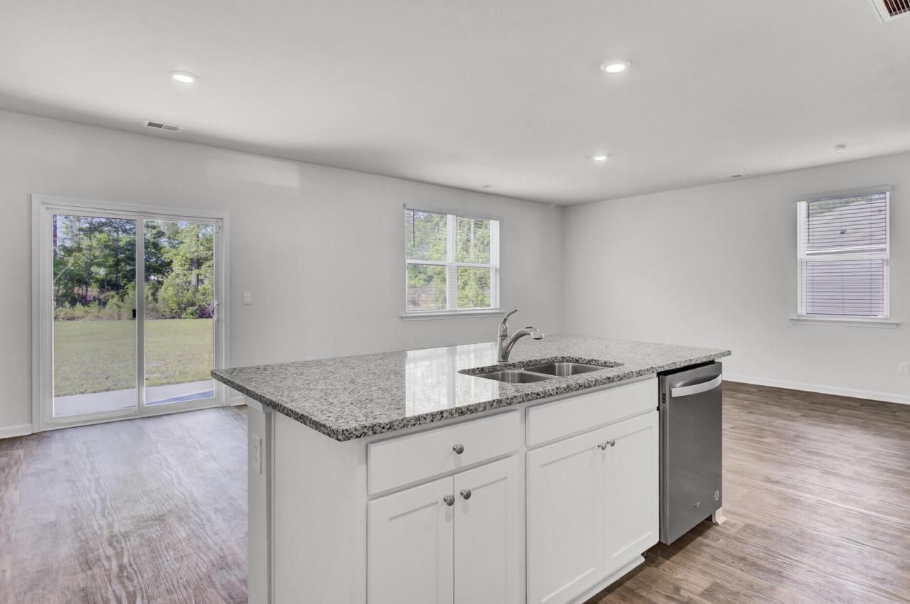 466 Cedarview Road Photo 19