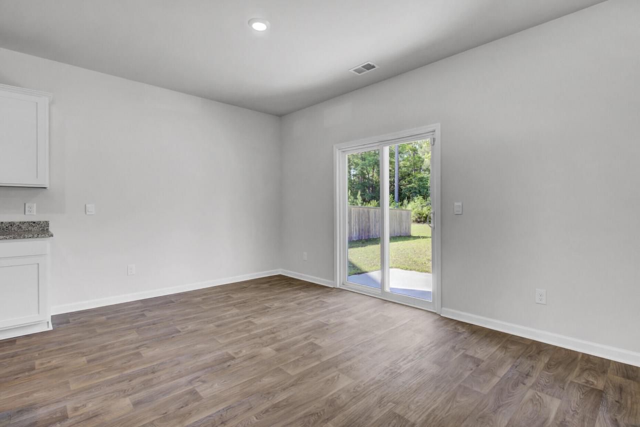 466 Cedarview Road Photo 20