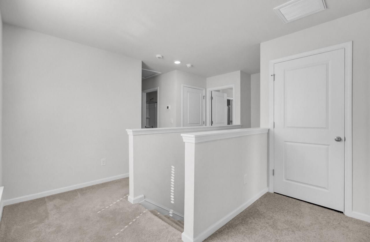 466 Cedarview Road Photo 22