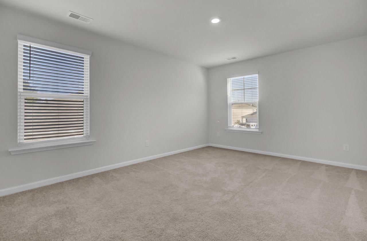 466 Cedarview Road Photo 24