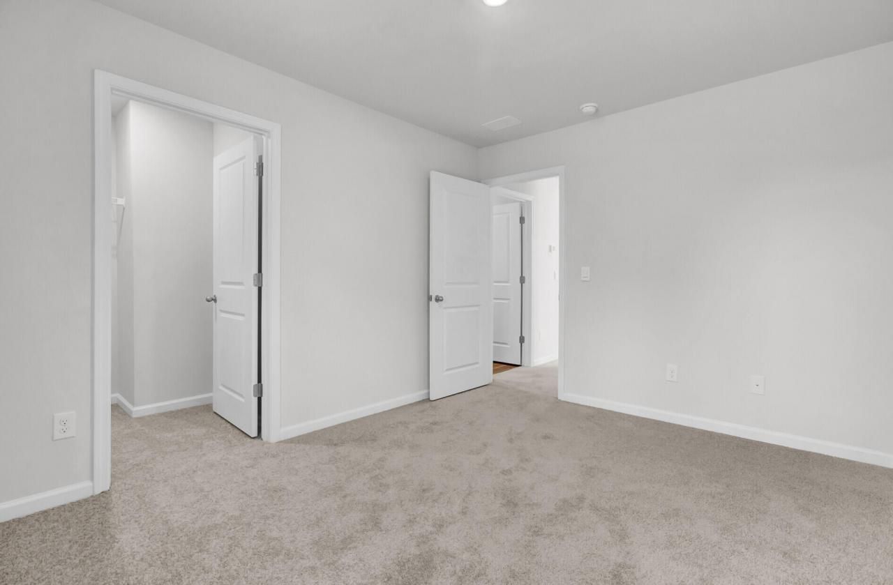 466 Cedarview Road Photo 28