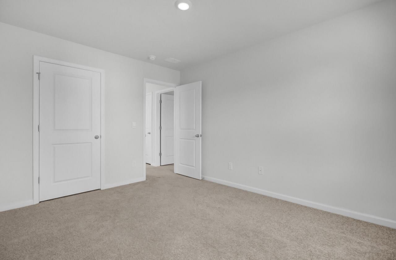 466 Cedarview Road Photo 35