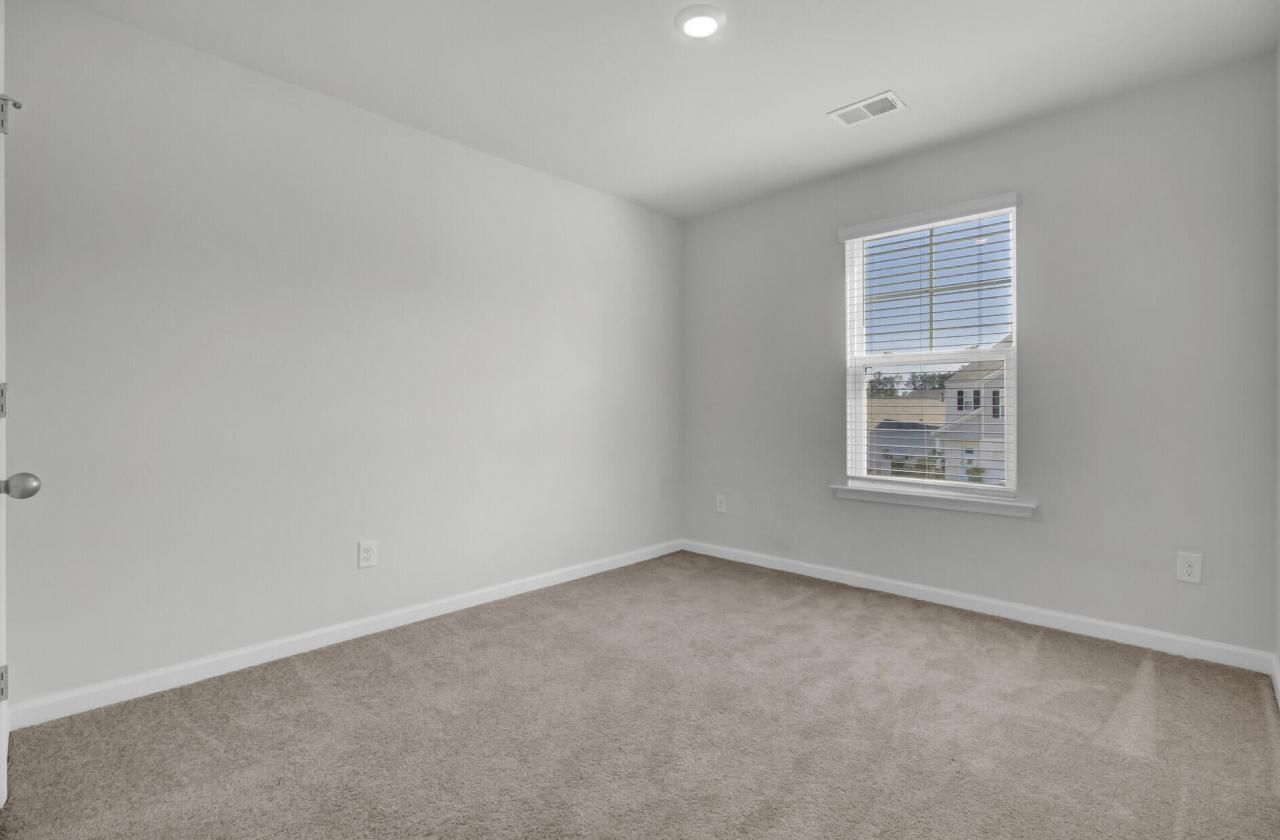 466 Cedarview Road Photo 36