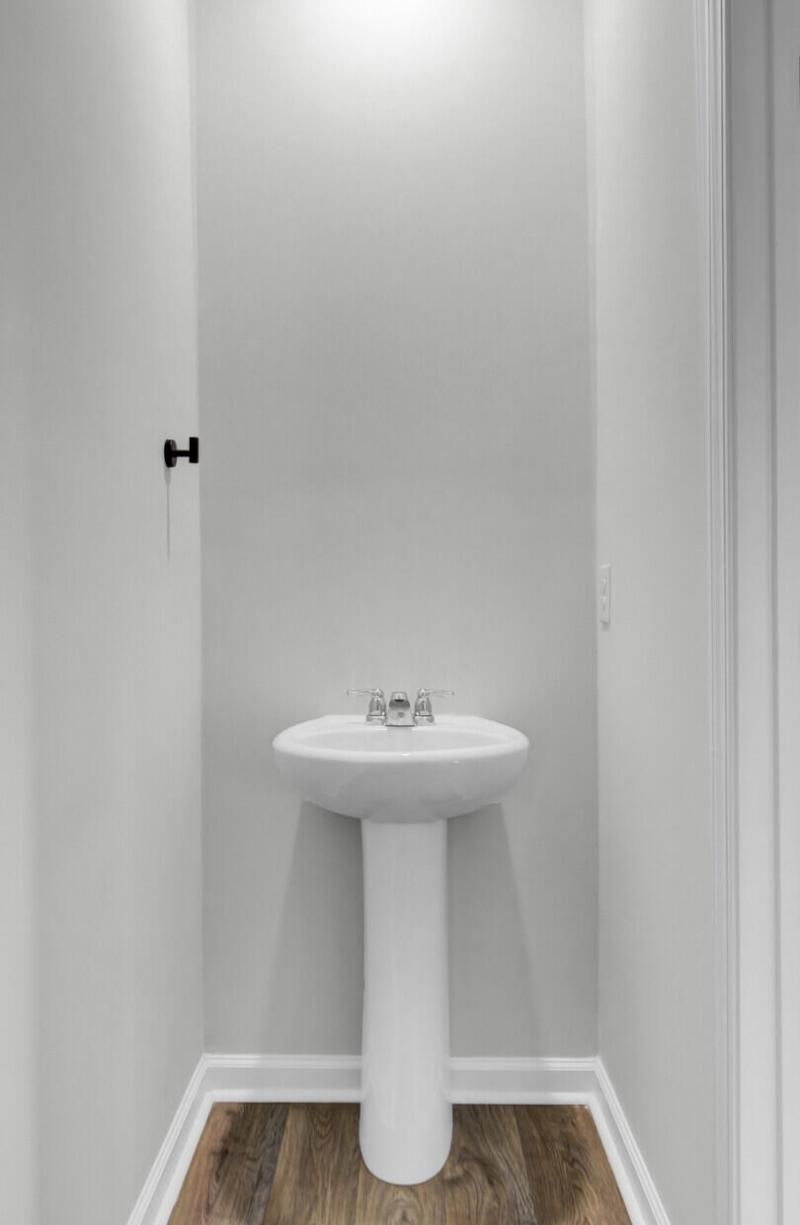 466 Cedarview Road Photo 9