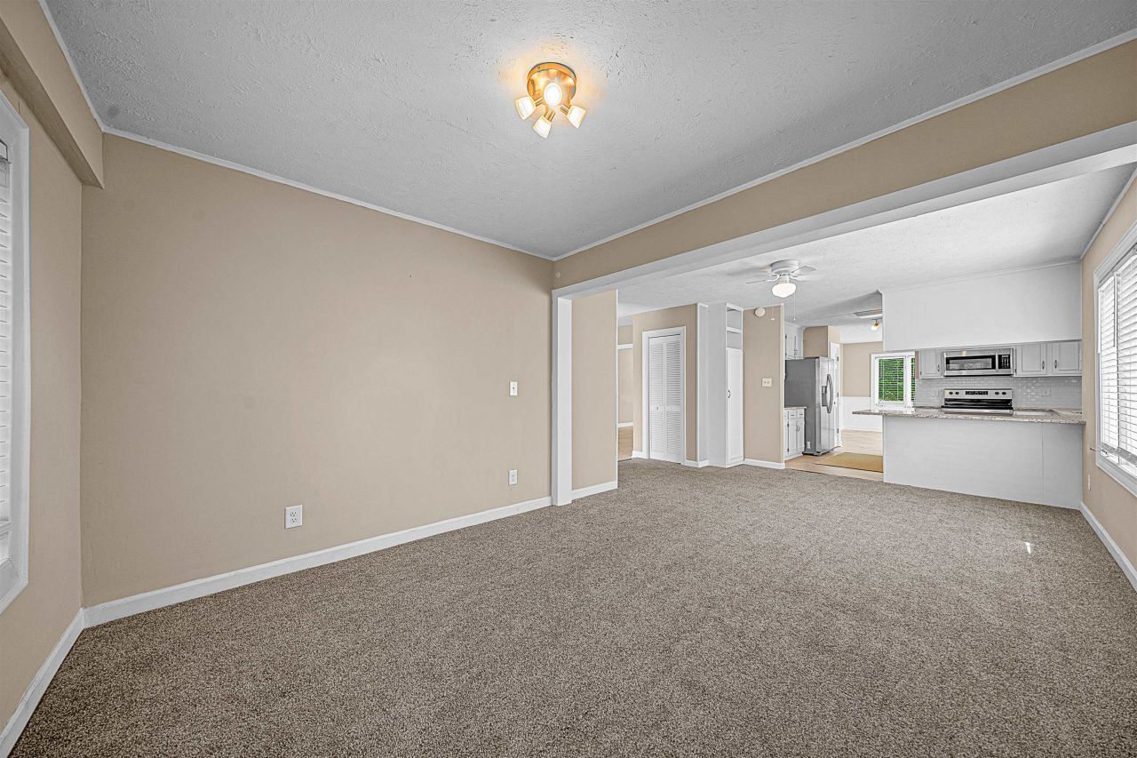 3814 Palmetto Dr. Photo 8