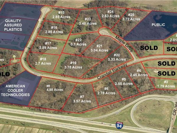 515 Maple Drive, Unit 21, Lawrence, MI 49064