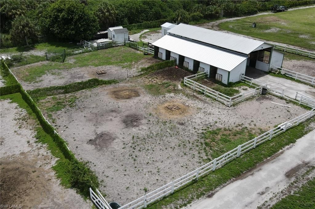 2400 Oil Well Rd, Naples, FL 34120 Photo