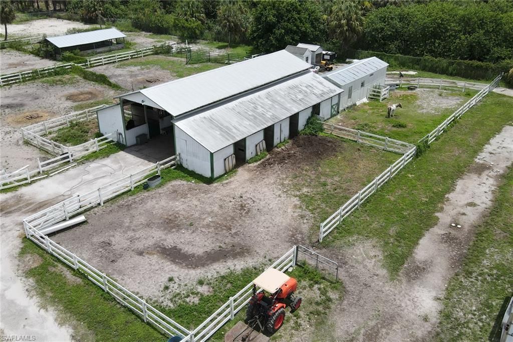 2400 Oil Well Rd, Naples, FL 34120 Photo