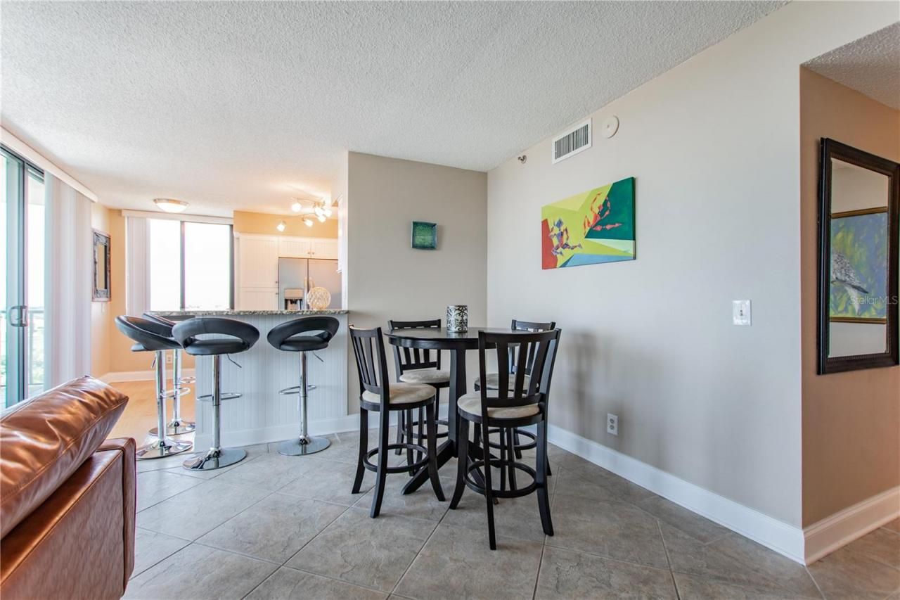 6322 Palma Del Mar Boulevard S, Unit 1004, Saint Petersburg, FL 33715 Photo