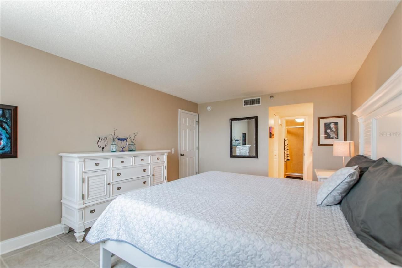 6322 Palma Del Mar Boulevard S, Unit 1004, Saint Petersburg, FL 33715 Photo