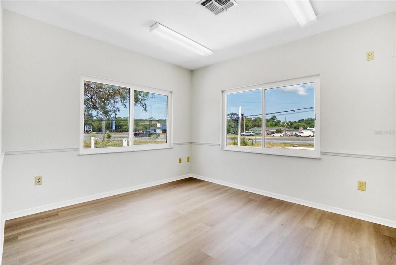 3248 Commercial Way, Spring Hill, FL 34606 Photo