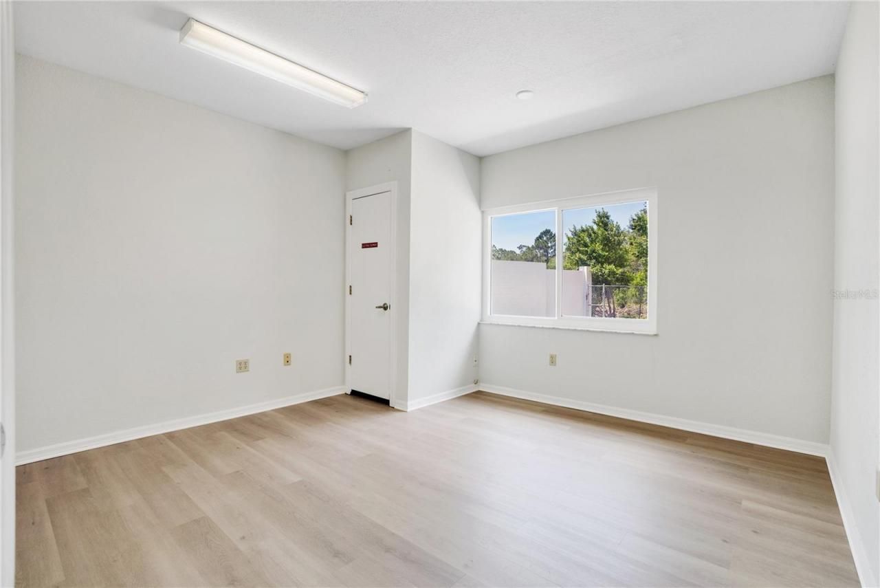 3248 Commercial Way, Spring Hill, FL 34606 Photo