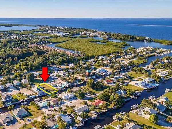 16150 Porto Bello Street, Bokeelia, FL 33922