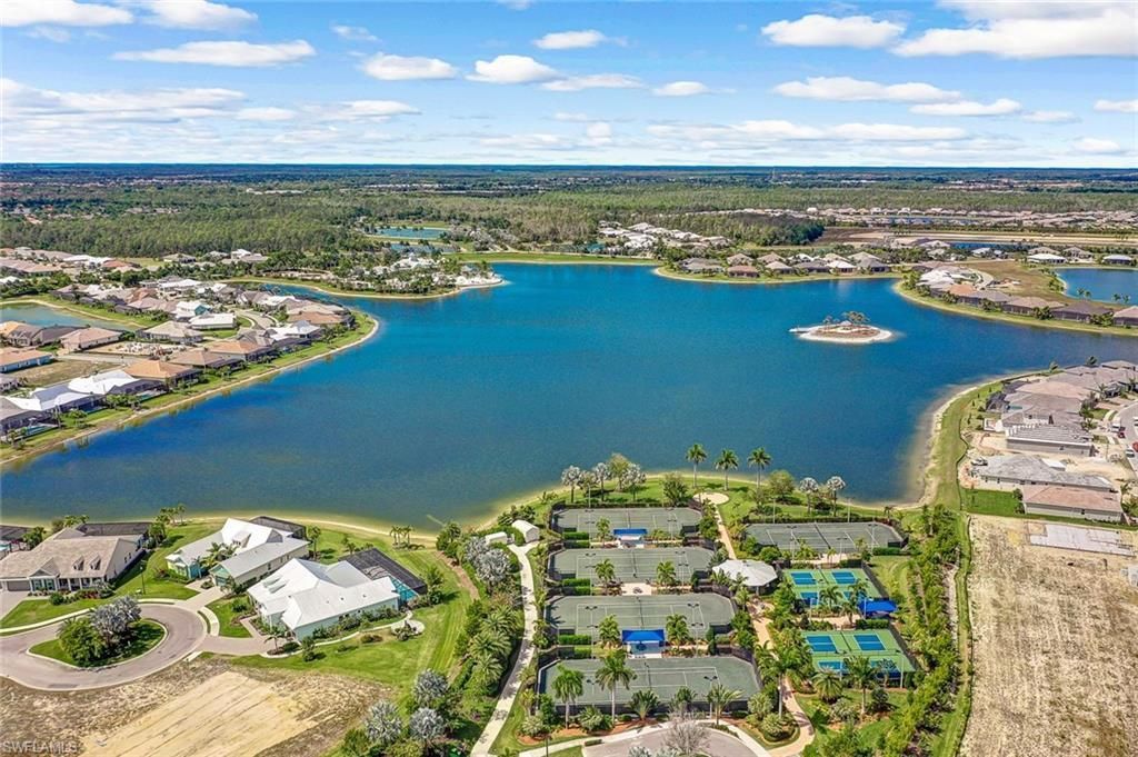 14327 Laguna Springs Ln, Naples, FL 34114 Photo