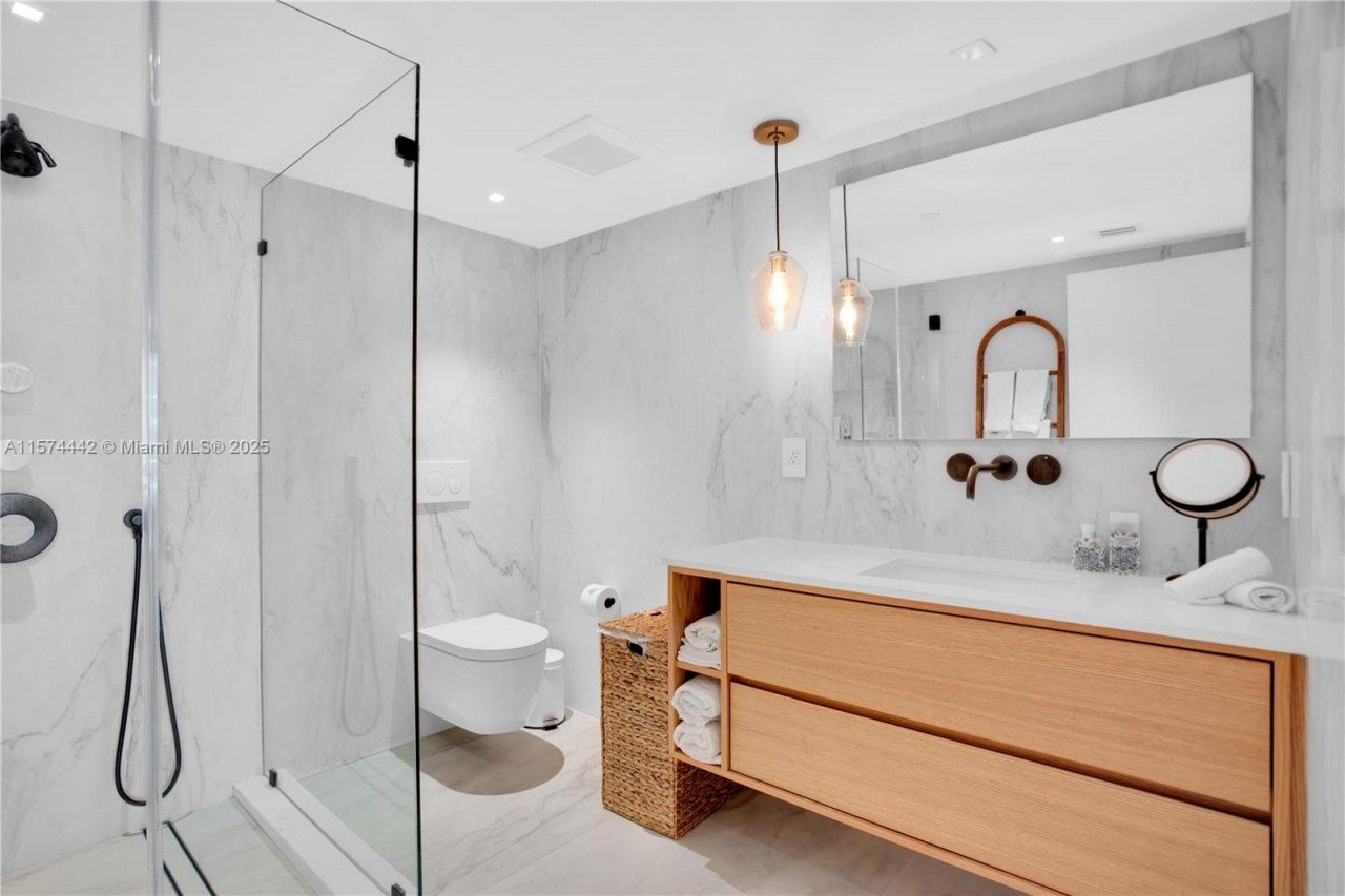 9195 Collins Ave, Unit 903, Surfside, FL 33154 Photo