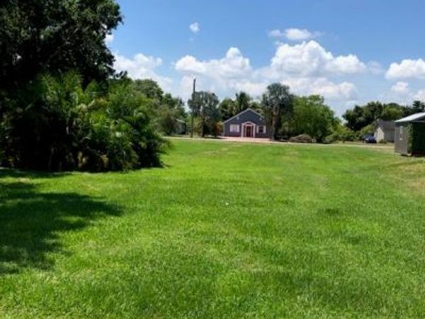 464 Avenue R SW, MOORE HAVEN, FL 33471