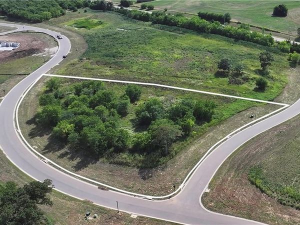 17230 Galloway Drive, Stilwell, KS 66085