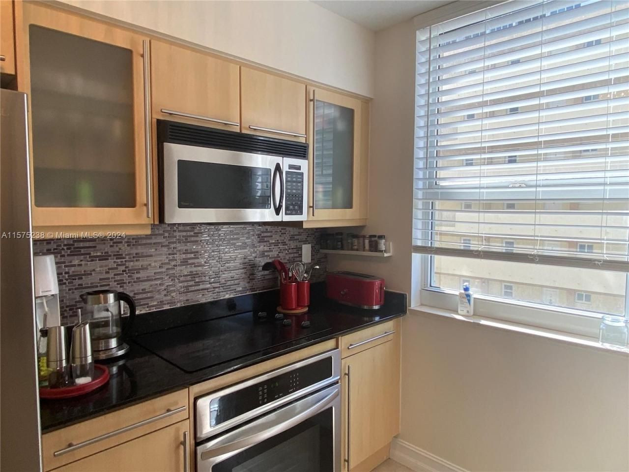 2080 S Ocean Dr, Unit 401, Hallandale Beach, FL 33009 Photo