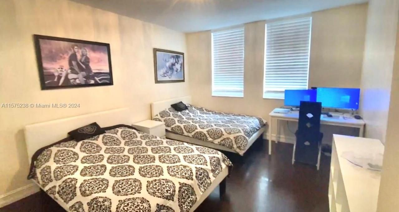 2080 S Ocean Dr, Unit 401, Hallandale Beach, FL 33009 Photo