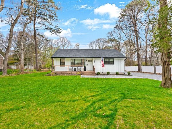 104 W Tiana Road, Hampton Bays, NY 11946