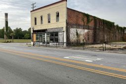 3168 Main Highway photo 4