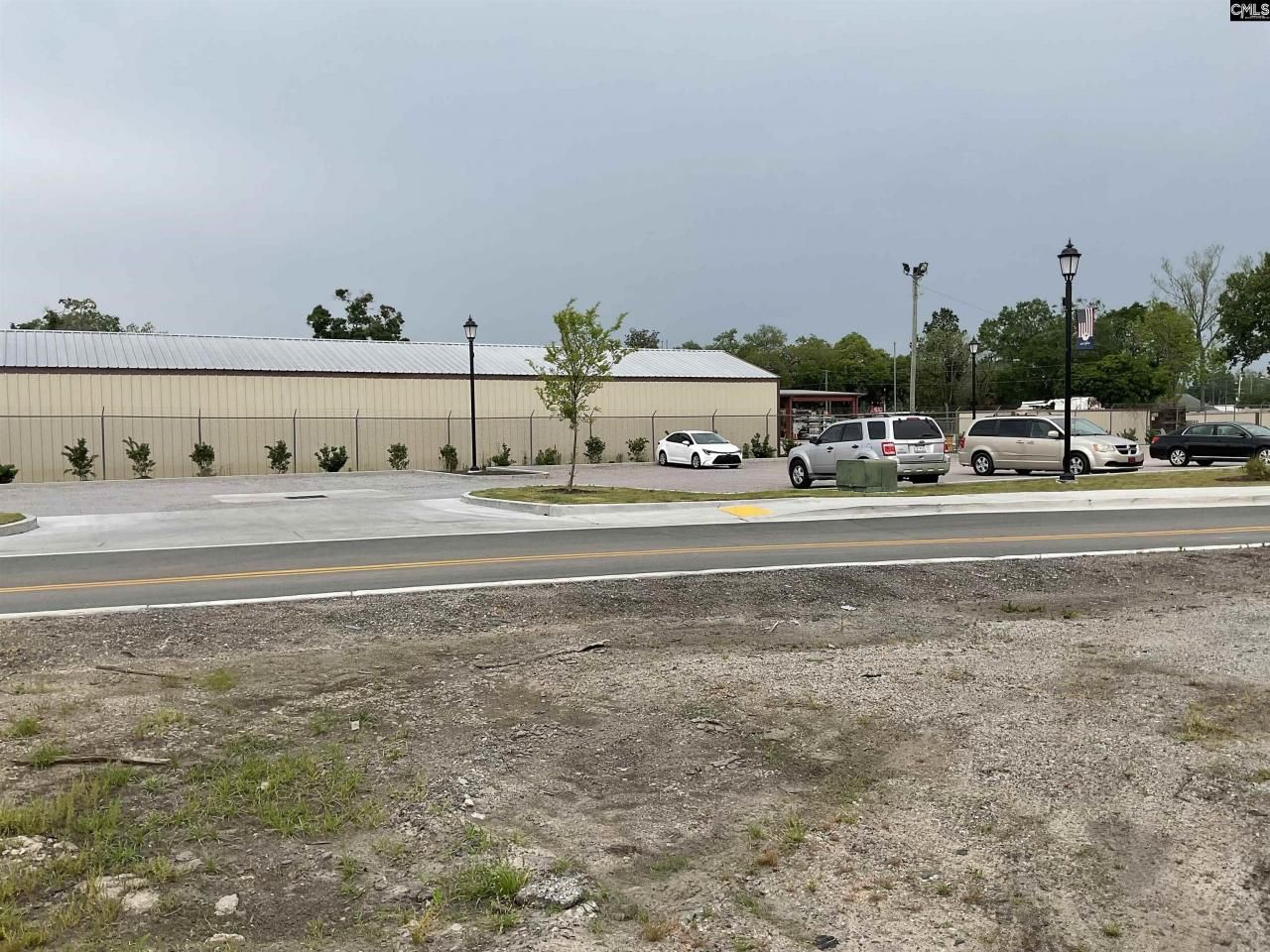 3168 Main Highway Photo 8