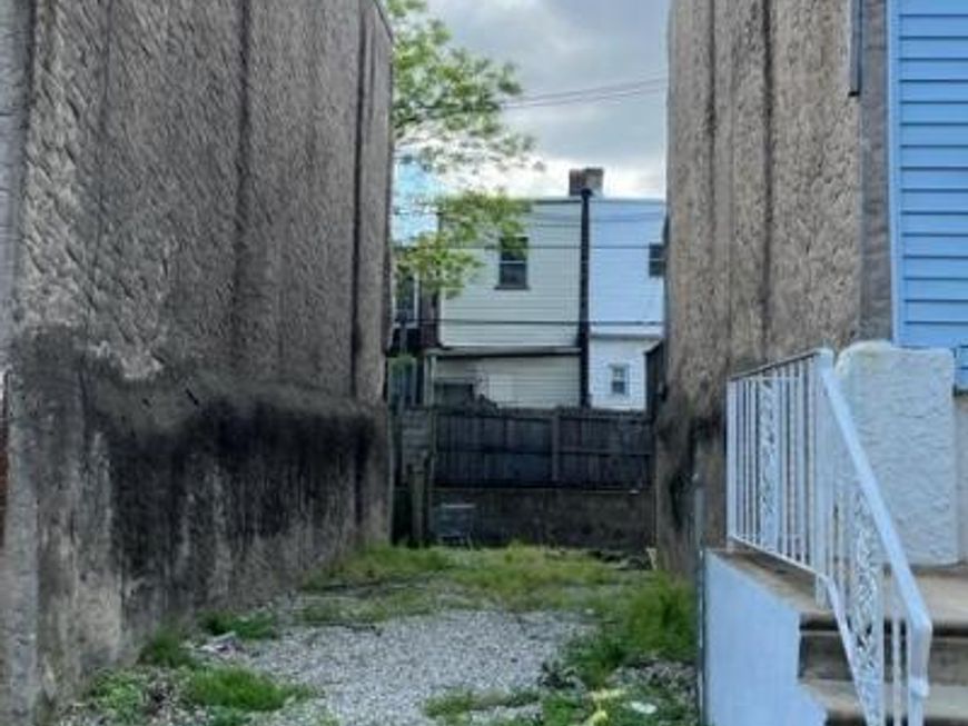 2432 S Lee Street, Philadelphia, PA 19148 Main Photo