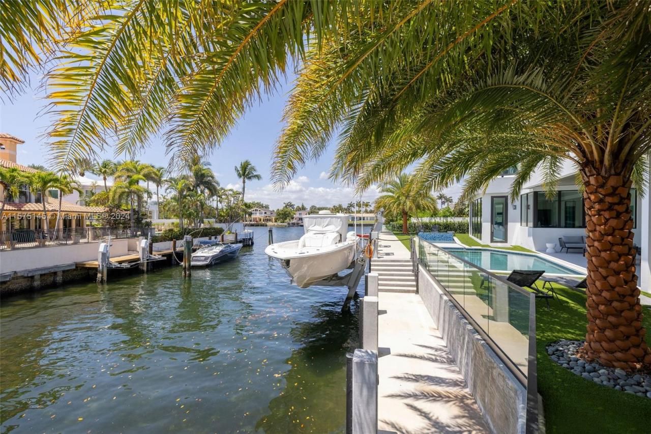 749 Bamboo Dr, Boca Raton, FL 33432 Photo