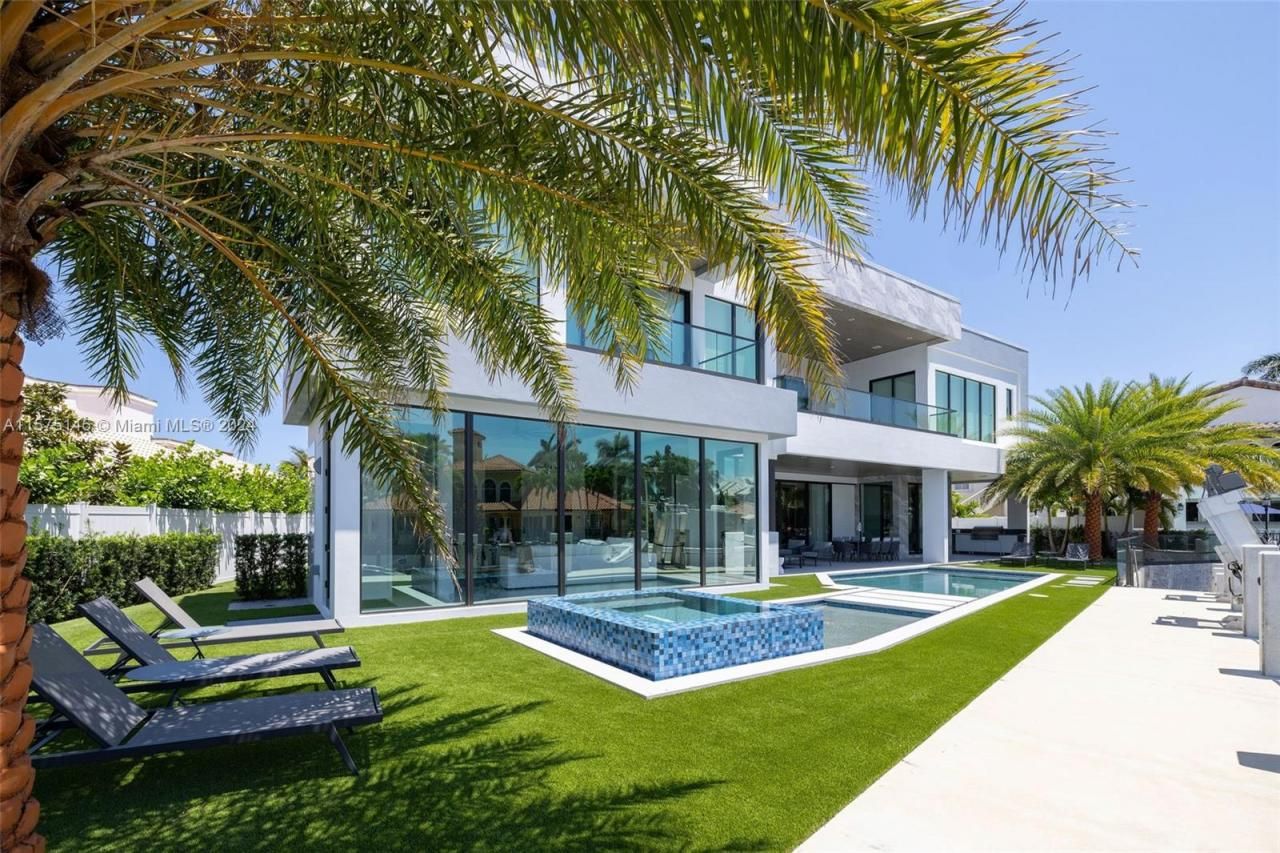 749 Bamboo Dr, Boca Raton, FL 33432 Photo