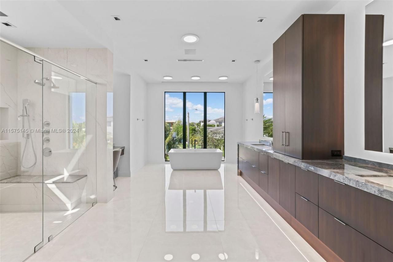 749 Bamboo Dr, Boca Raton, FL 33432 Photo