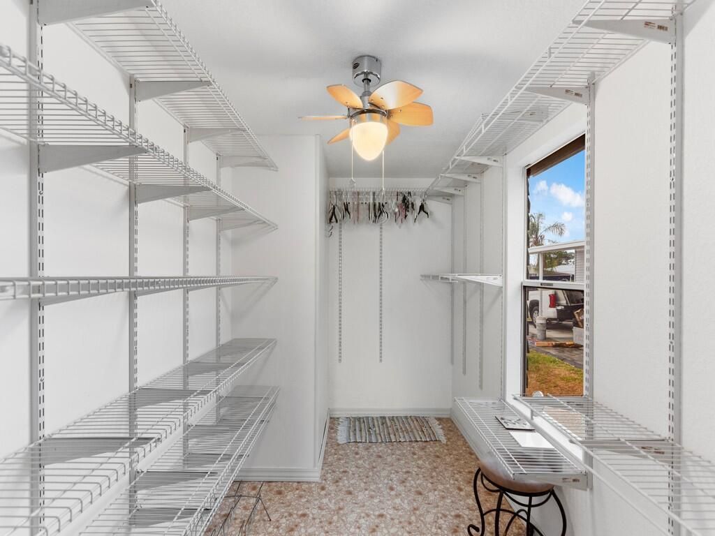 471 Tropical Isles Circle, Fort Pierce, FL 34982 Photo