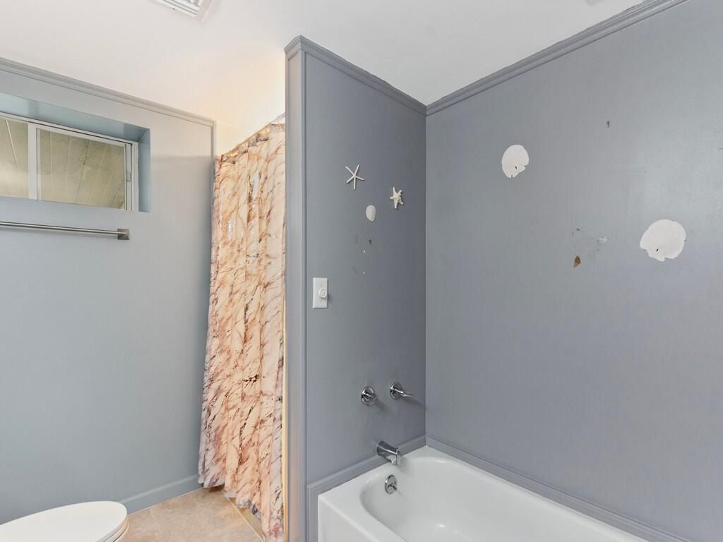 471 Tropical Isles Circle, Fort Pierce, FL 34982 Photo